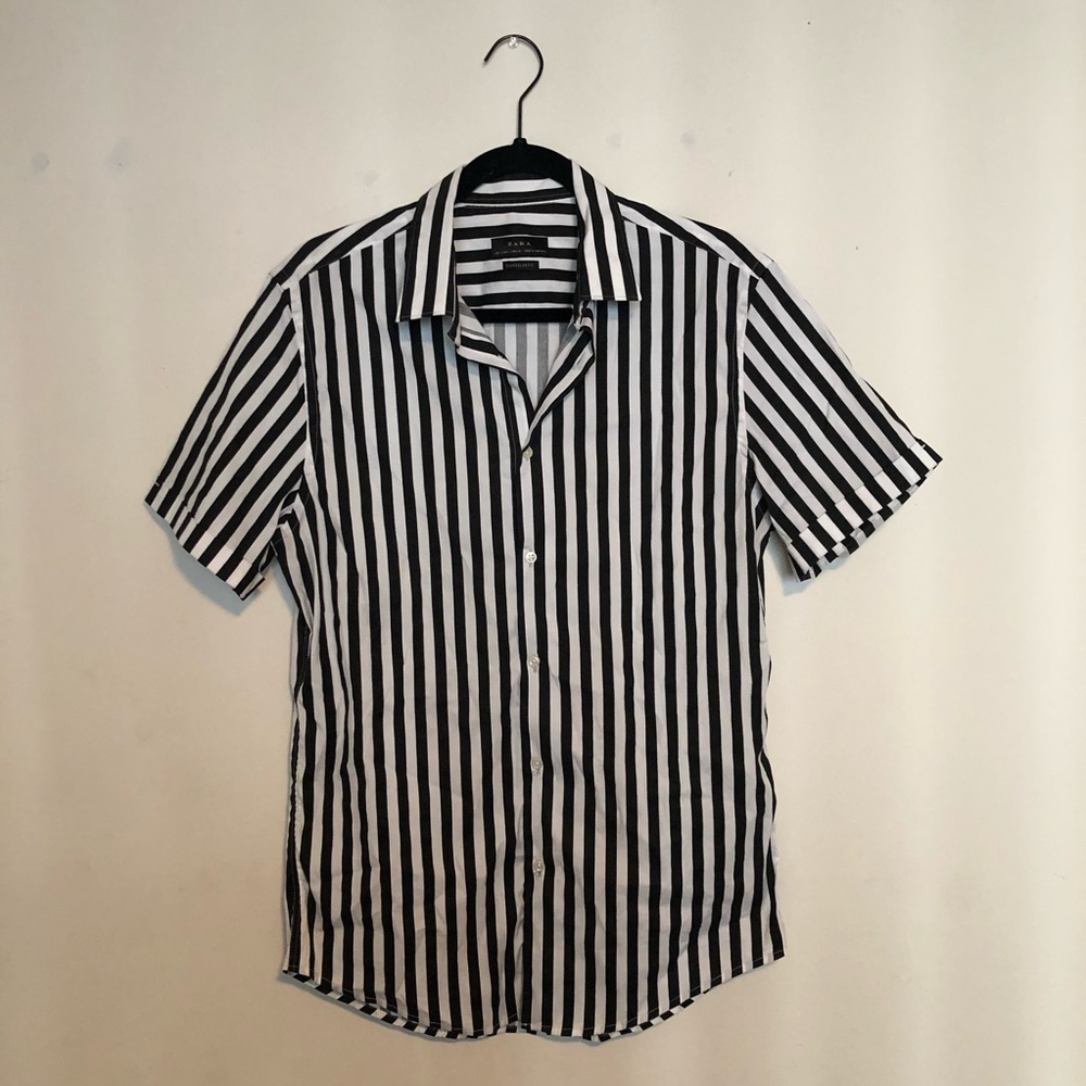Zara Men’s Striped Button Up